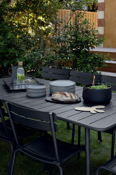 Luxembourg table 