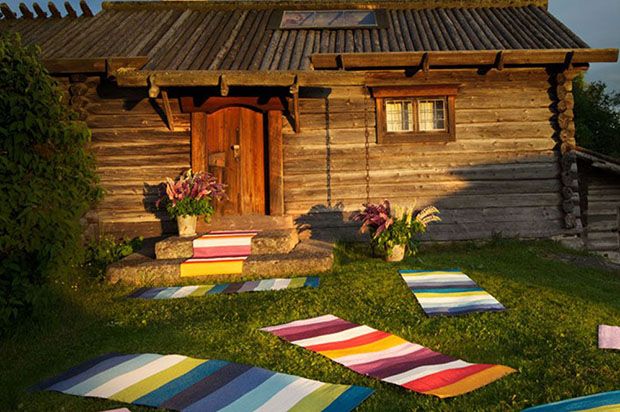 Barbed is proud to stock Pappelina outdoor garden rugs