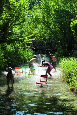 Feeling too warm in your garden? Get an outdoor shower!