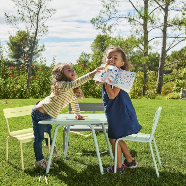 Luxembourg Kid Table Square