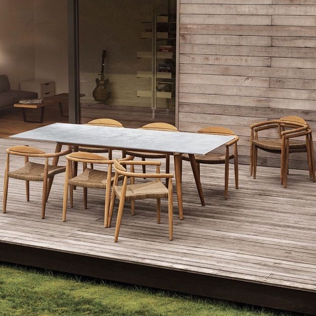 Dansk dining table by Gloster
